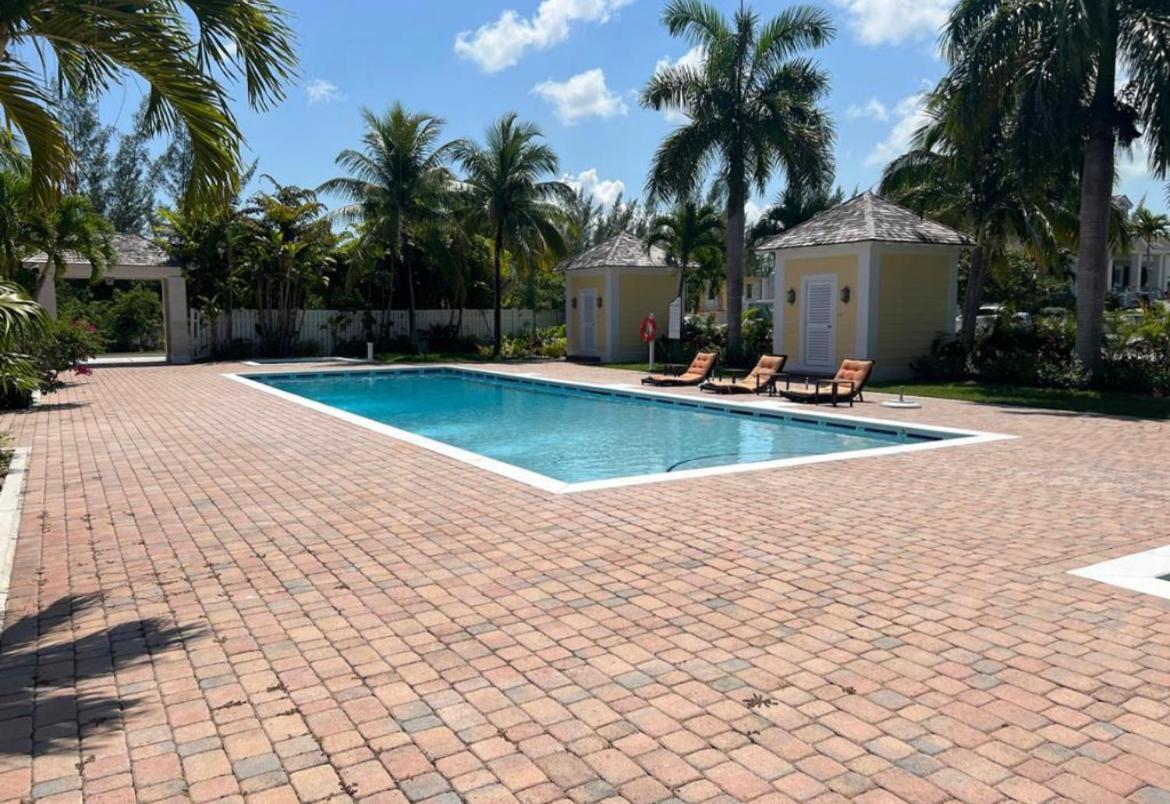Garden Penthouse Nassau Exterior photo